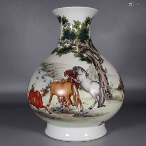 Chinese Doucai Porcelain Pot