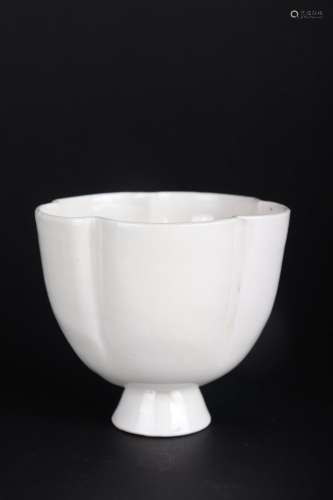 Chinese Ding Wave Porcelain Cup