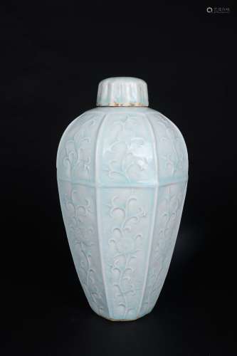 Chinese Hutian Wave Porcelain Plum Bottle