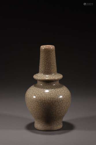 Chinese Ge Wave Porcelain Bottle