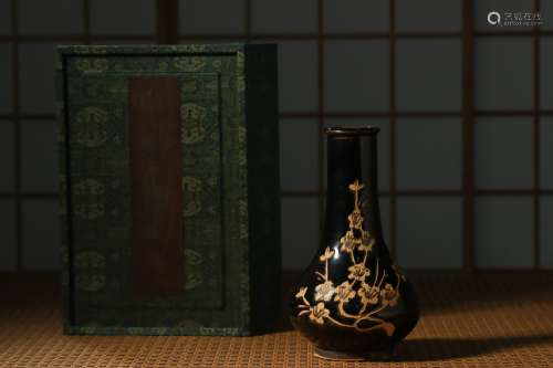 Chinese Jizhou Wave Black Glazed Porcelain Vase