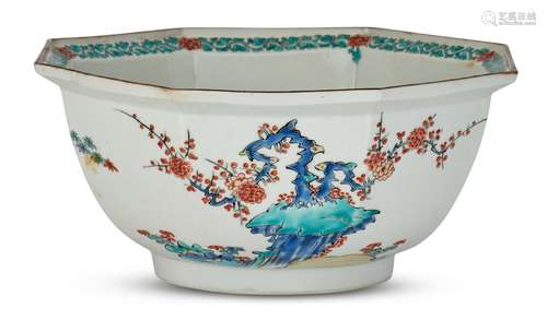 Japanese Kakiemon Porcelain Bowl