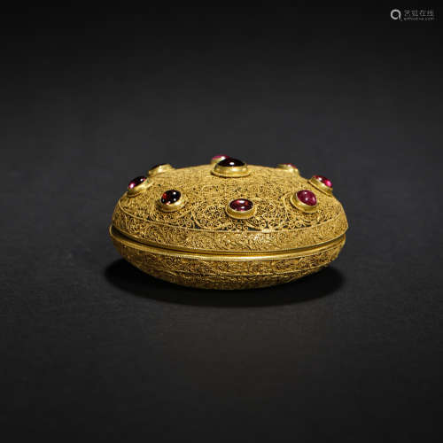 CHINESE JADE COMPACT COVER WITH GOLD, QING DYNASTY