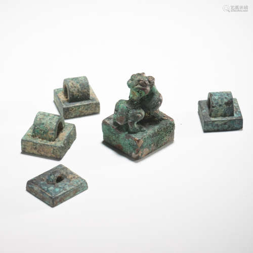 A GROUP OF ANCIENT CHINESE BRONZE SEALS