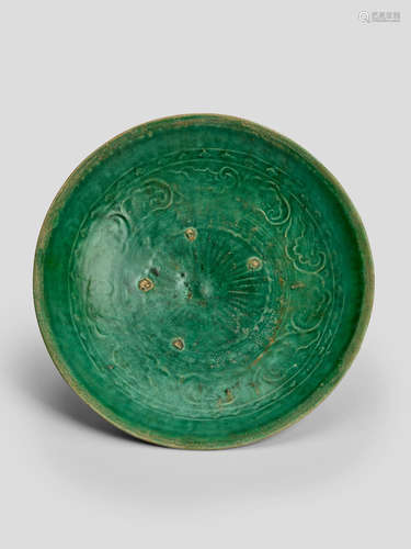 A MONOCHROME GREEN-GLAZED STONEWARE BOWL