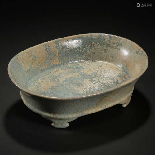 CHINESE OFFICIAL KILN BRUSH WASHING, SONG DYNASTY