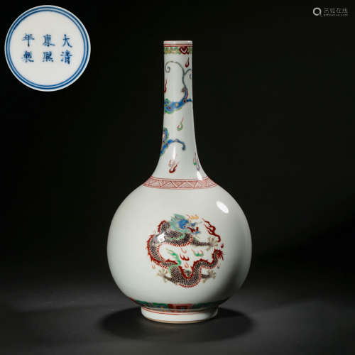 LONG NECK VASE FROM KANGXI PERIOD, QING DYNASTY, CHINA