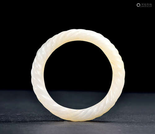 清 白玉扭繩環