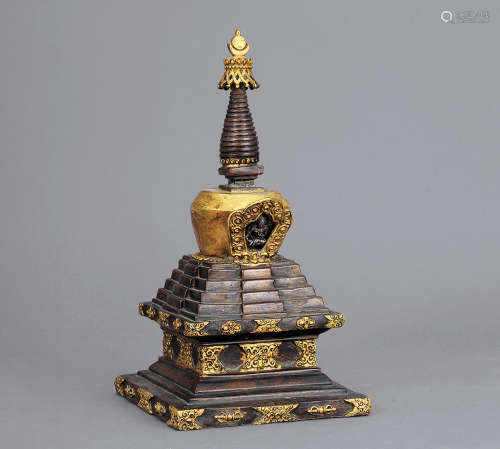 銅鎏金菩提塔