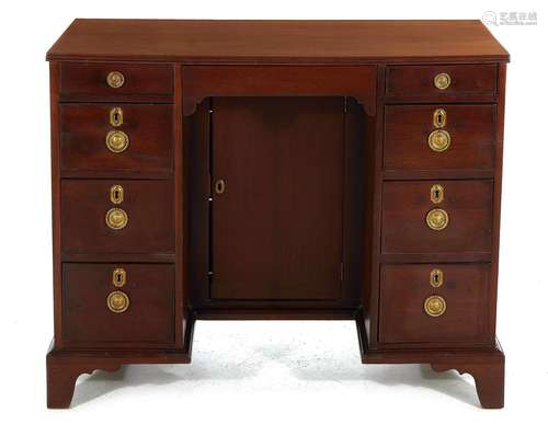 Georgian Mahogany Kneehole Desk