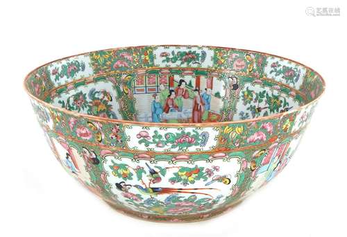 Fine Chinese Rose Medallion Porcelain Punchbowl