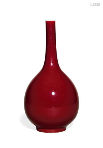 清中期 霁红釉胆瓶