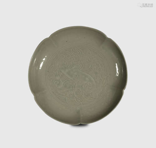 Ming Dynasty, Yue Kiln Flower Mouth Plate
