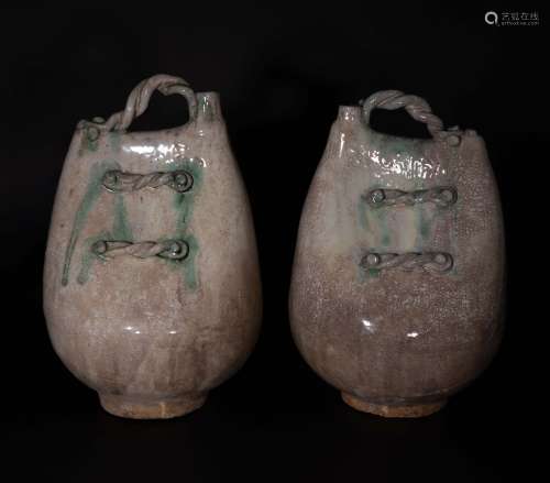 Ming Dynasty, Two-color Porcelain Kettle