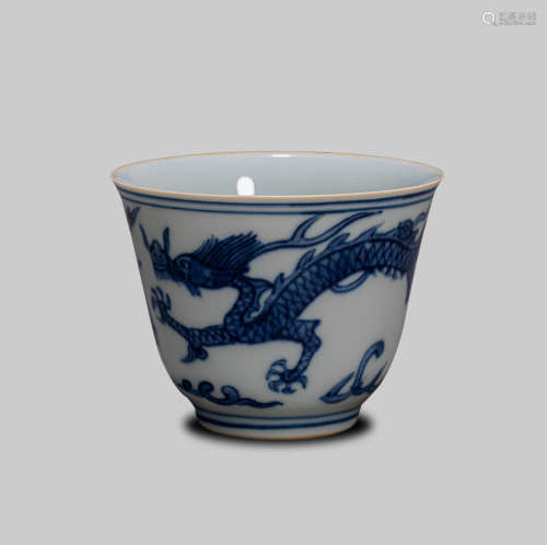 Ming Dynasty, Blue and white cup during the Jiajing period