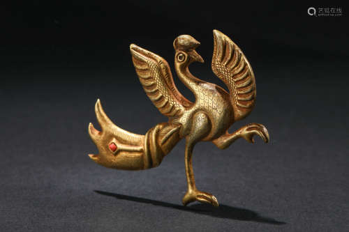 Yuan Dynasty, Gilt Bird-shaped Pendant