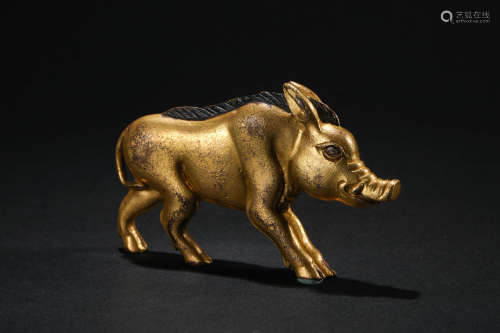 Yuan Dynasty,  Gold-inlaid pig