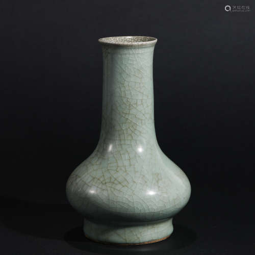 Yuan Dynasty,  Celadon Bottle