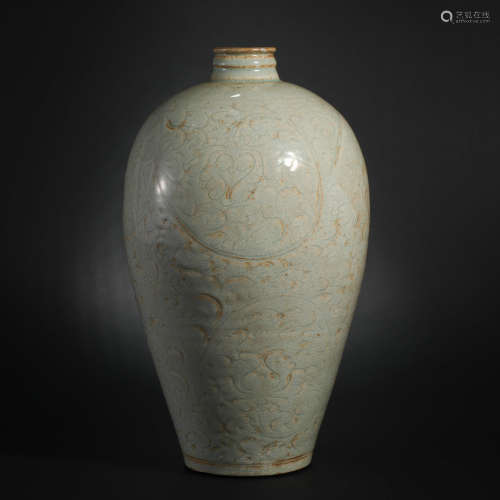 Yuan Dynasty， Ru Kiln Flower Plum Vase