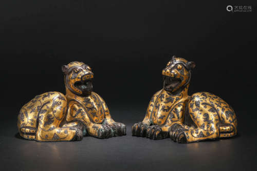 Yuan Dynasty,  Gilt Bronze Animal head Ornaments