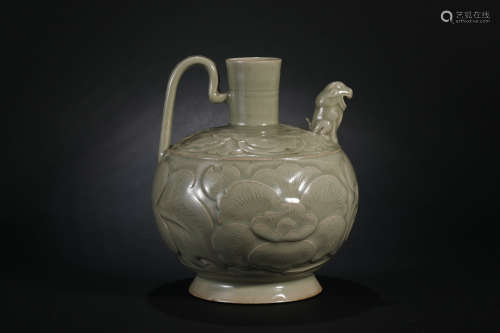 Yuan Dynasty,  Celadon Flower Portable Pot