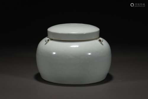 White-glazed Pot