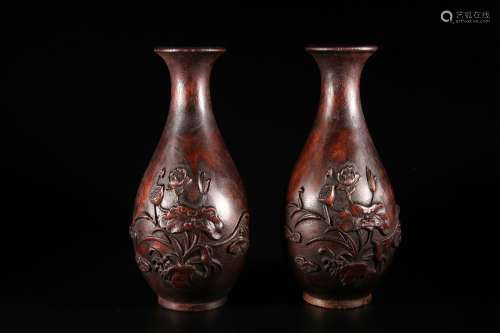 A Pair of Eaglewood Vases