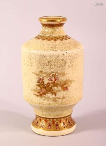 A JAPANESE MEII PERIOD SATSUMA VASE - decorated with simplis...