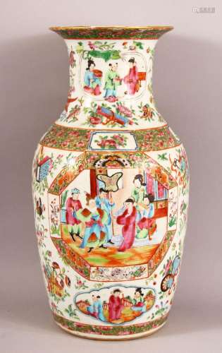 A 19TH CENTURY CHINESE CANTON FAMILLE ROSE PORCELAIN VASE - ...