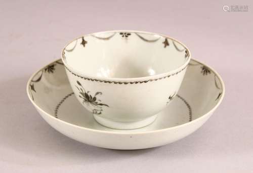 AN 18TH CENTURY CHINESE QIANLONG PORCELAIN TEA CUP AND SAUCE...