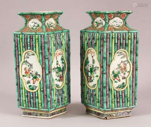 A PAIR OF 19TH / 20TH CENTURY FAMILLE VERTE PORCELAIN DIAMON...