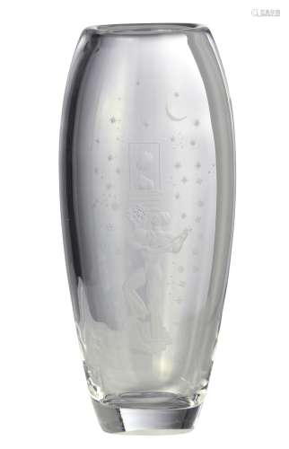 EDVIN OHRSTROM (1906-1994) AN ETCHED CRYSTAL VASE FOR ORREFO...