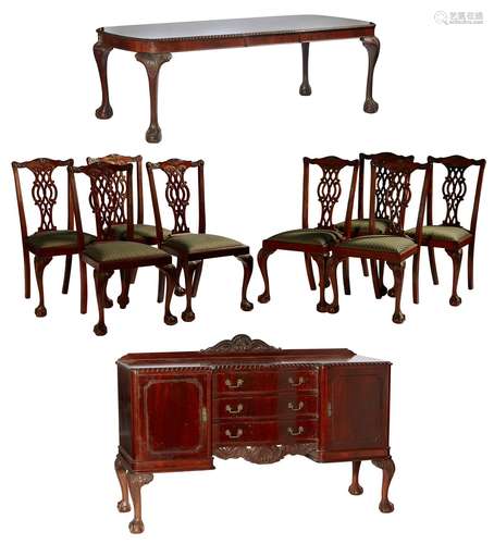 A CHIPPENDALE STYLE MAHOGANY DINING ROOM SUITE