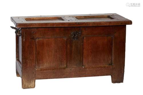 AN OAK COFFER