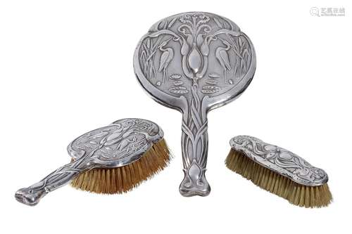 AN EDWARD VII SILVER BRUSH AND MIRROR SET