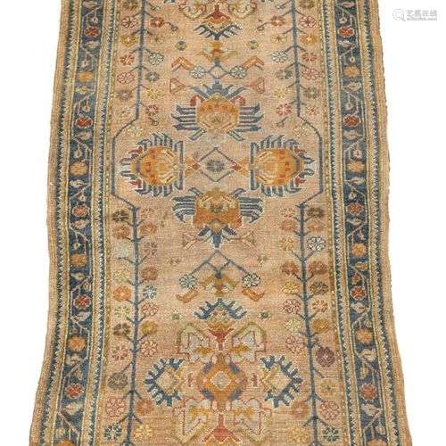 TAPIS USHAK TURQUIE, C.1880 217 X 101.5cm