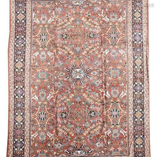 TAPIS MAHAL, PERSIE DU NORD-OUEST, C.1900, avec un motif en ...