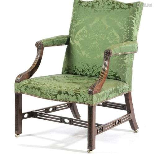 FAUTEUIL À ARMOIRES OUVERT DE GEORGES III EN MAHOGANIE GAINS...