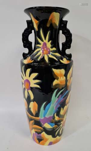 LONGWY, Vase à fond noir, N° 1428, H. 60 cm.