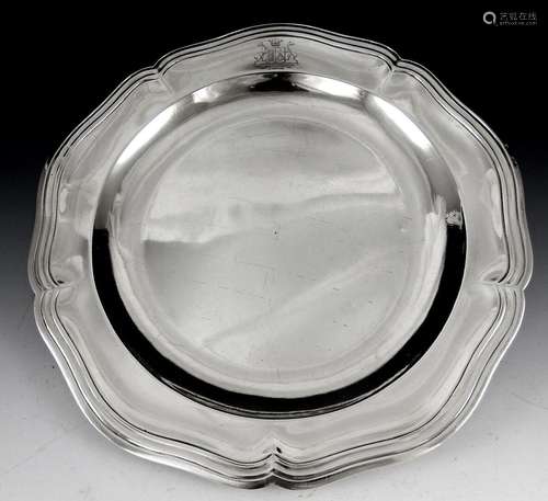 PARIS 1786 Plat circulaire en argent de modèle filets contou...