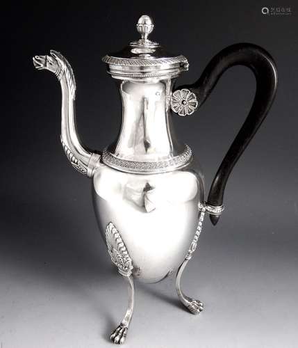 PARIS 1819-38 Cafetière en argent massif d'époque Restaurati...