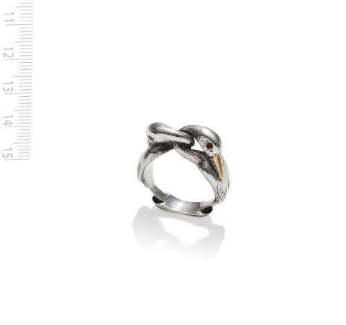 MOSHEH OVED: SILVER DOUBLE SWAN RING,