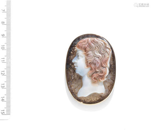 HARDSTONE CAMEO BROOCH