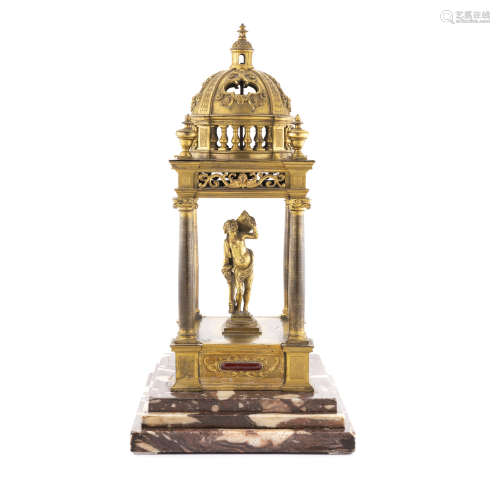 Modello di tempio in bronzo dorato