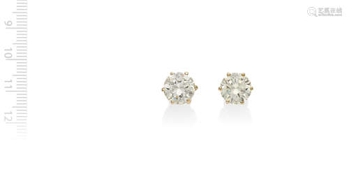 DIAMOND EARSTUDS