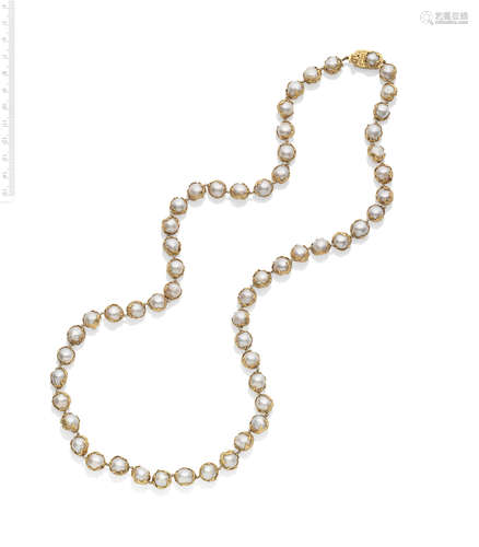 CHARLES DE TEMPLE: GOLD AND 'WRAPPED' CULTURED PEARL NECKLAC...