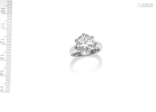 DIAMOND SINGLE-STONE RING