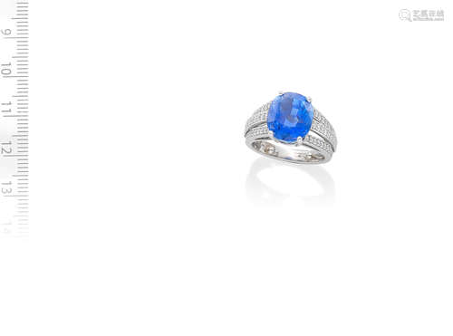 BOODLES: SAPPHIRE AND DIAMOND DRESS RING