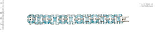 ART DECO AQUAMARINE AND DIAMOND BRACELET, CIRCA 1930