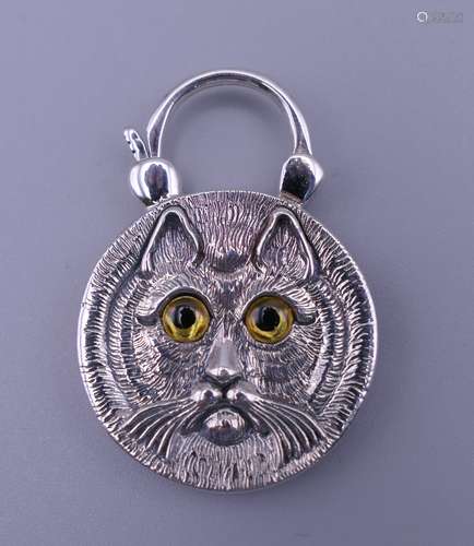 A silver cat form padlock. 3.75 cm high.